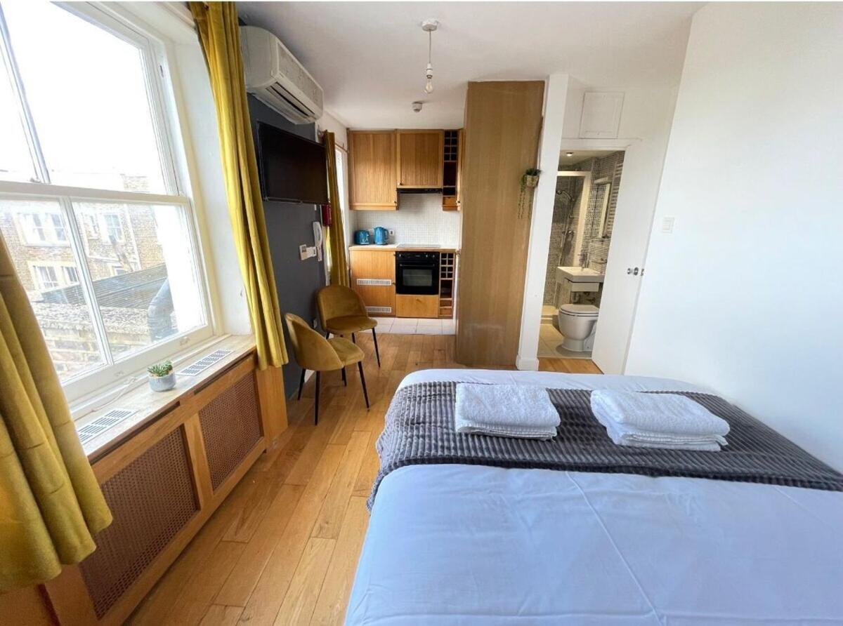 Portobello Road Artistic Studios 'Budget' London Rom bilde