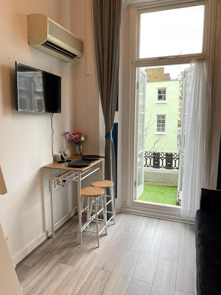 Portobello Road Artistic Studios 'Budget' London Rom bilde