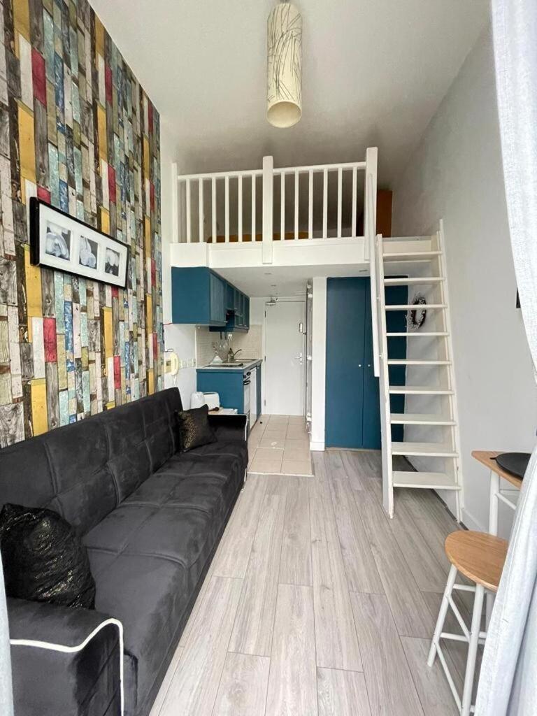 Portobello Road Artistic Studios 'Budget' London Rom bilde