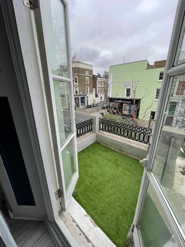 Portobello Road Artistic Studios 'Budget' London Rom bilde