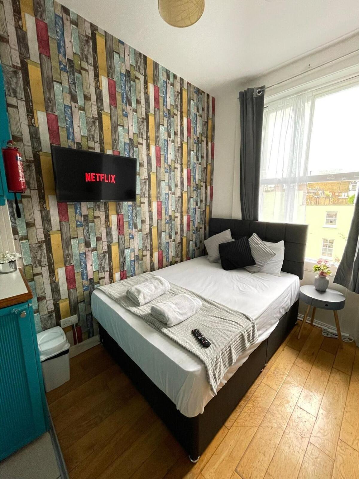 Portobello Road Artistic Studios 'Budget' London Rom bilde
